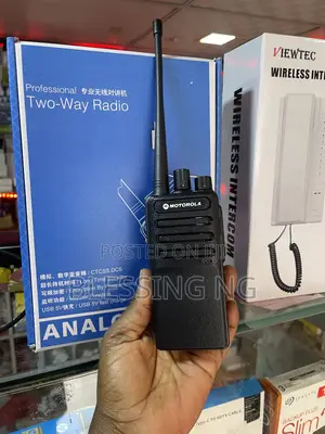 Motorola Walkie Talkie M9