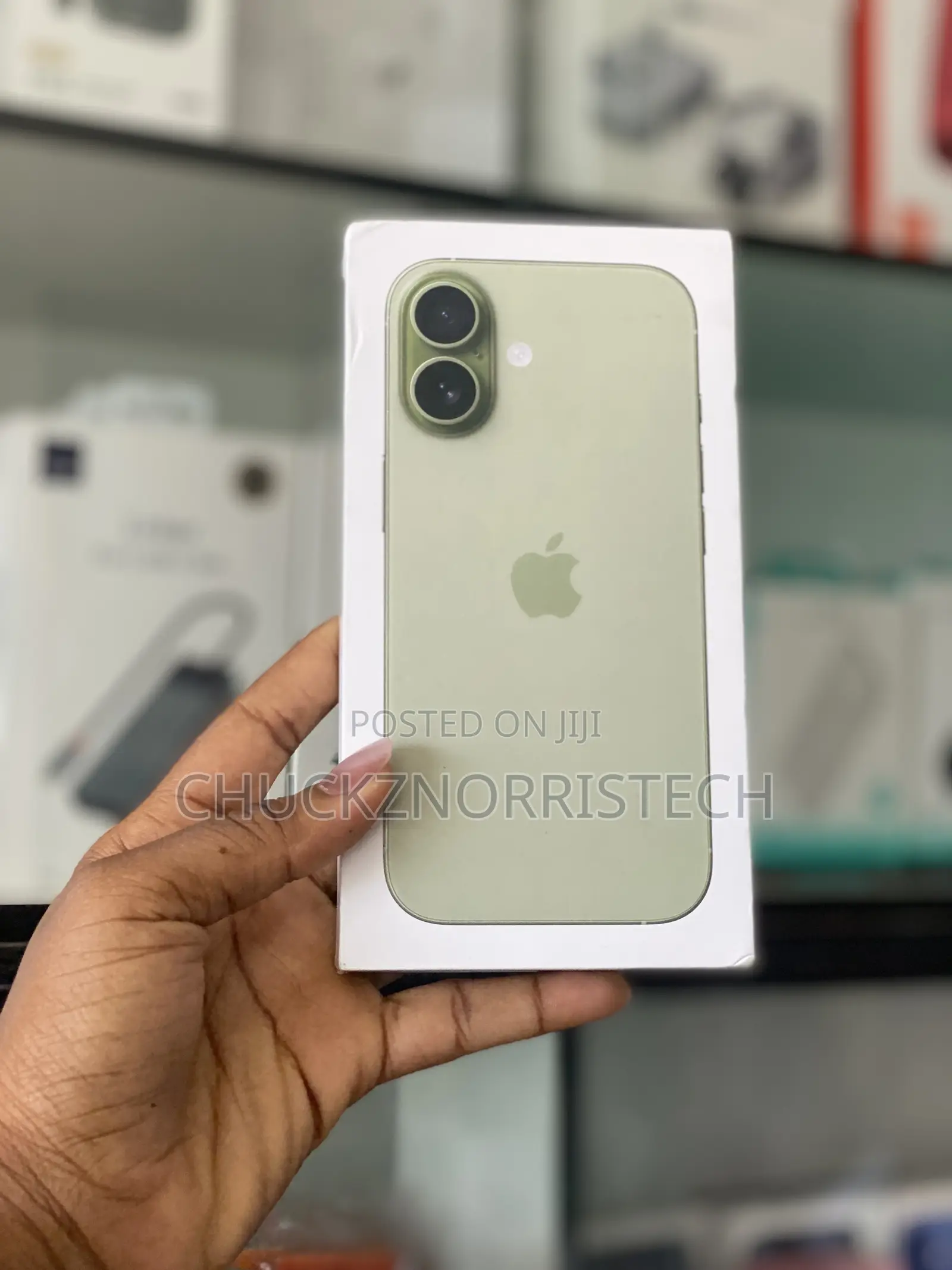 New Apple iPhone 17 256 GB Green