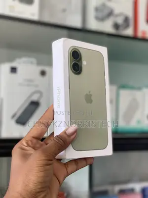 New Apple iPhone 17 256 GB Green