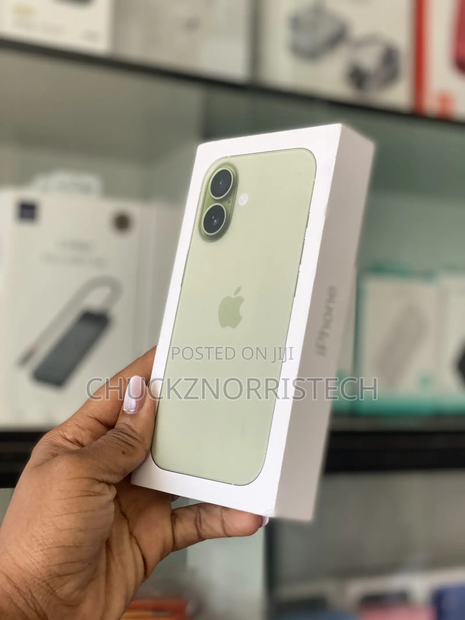 New Apple iPhone 17 256 GB Green