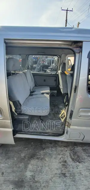 Suzuki Every 2010 Grey