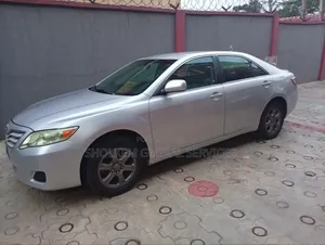 Toyota Camry 2011 Silver
