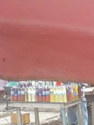Groundnut Oil and Red Oil