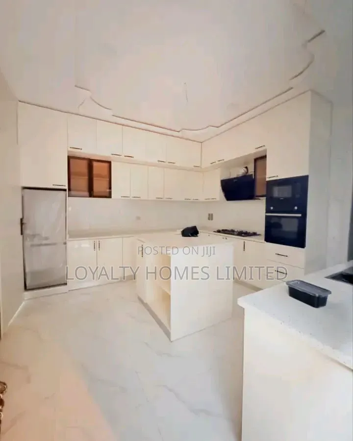 4bdrm Duplex in GRA Phase 2 Shangisha for sale