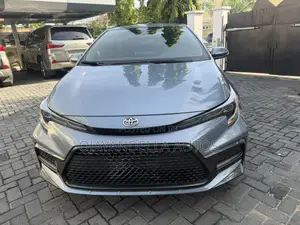 Toyota Corolla XSE 2021 Silver