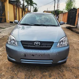 Toyota Corolla Liftback 2004 Blue