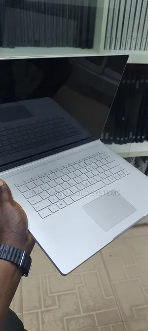 Laptop Microsoft Surface Book 3 16GB Intel Core i7 SSD 512GB