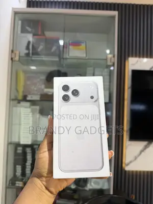 New Apple iPhone 17 Pro Max 256 GB Silver