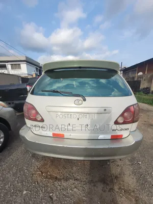 Lexus RX 300 4WD 2000 White