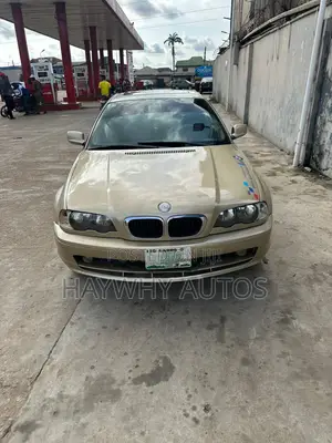 BMW 2002 1995 Gold
