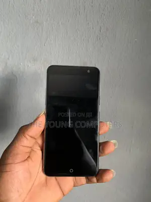 ZTE Blade V7 16 GB Silver