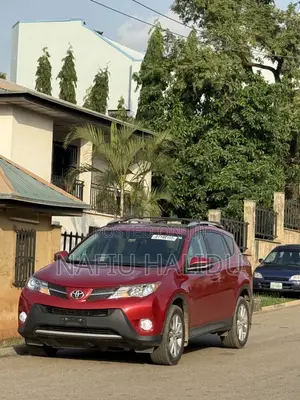 Toyota RAV4 2014 Red