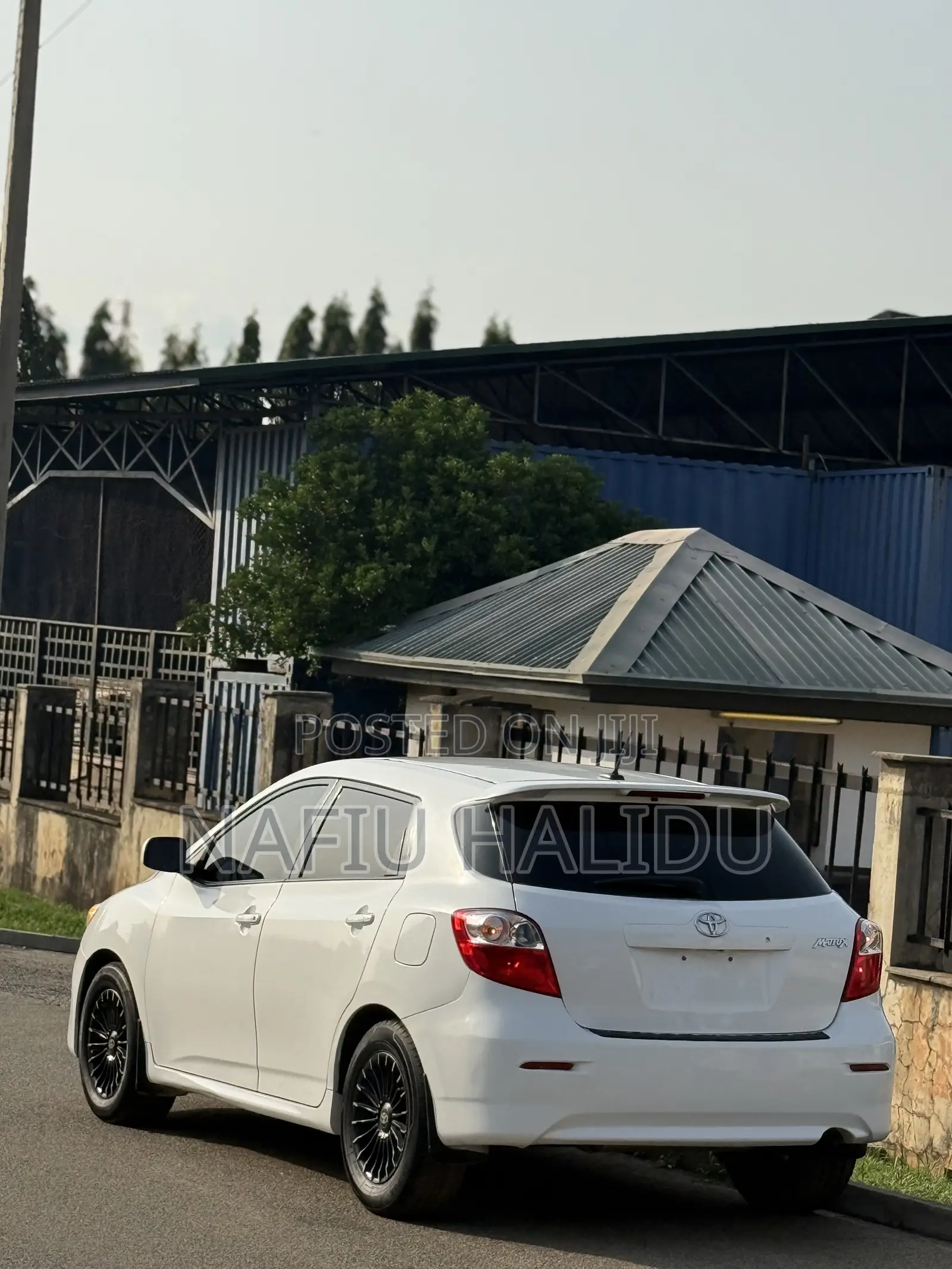 Toyota Matrix 2011 White