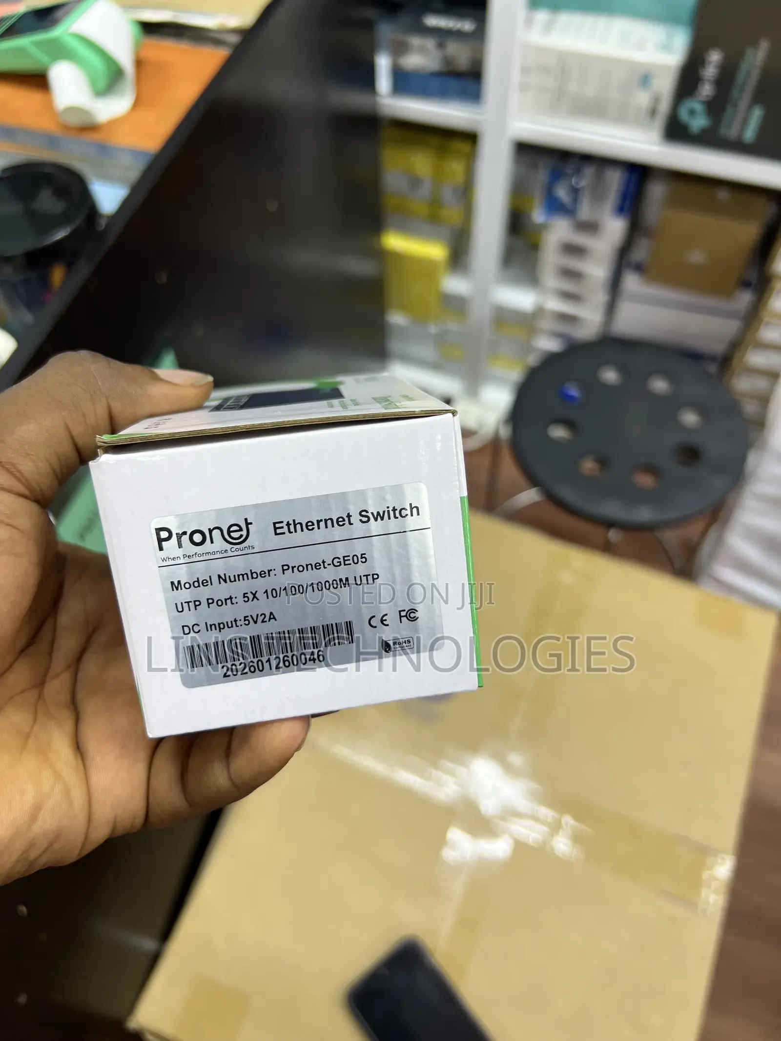Pronet 8 Port Switch