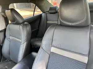 Toyota Camry SE 4dr Sedan (2.5L 4cyl 6A) 2013 Gray