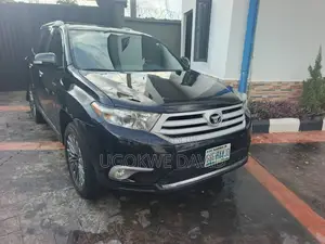 Toyota Highlander 2013 Black