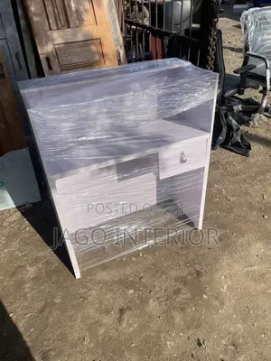 Receptionist Table for Office Use