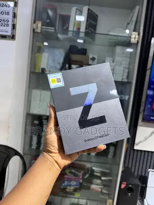 New Samsung Galaxy Z Fold 3 256 GB Black