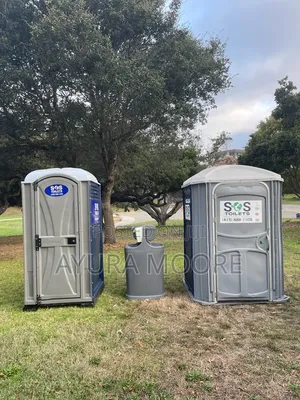 Dinkles Mobile Toilet