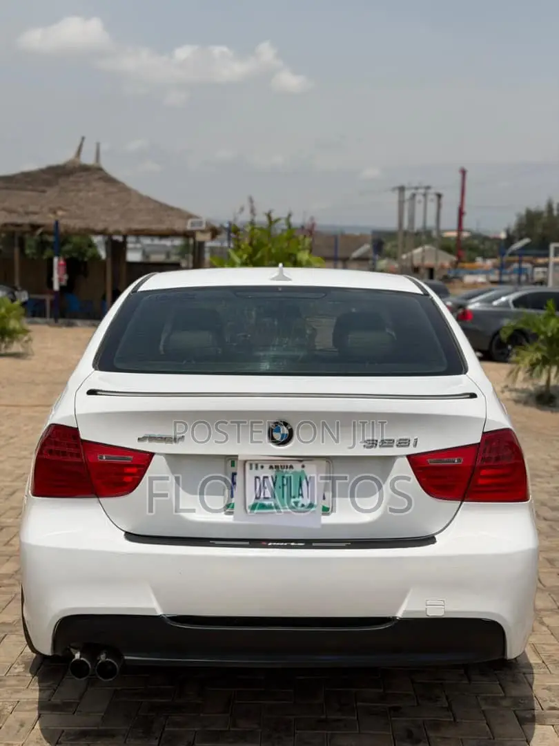BMW 328i 2012 White