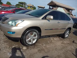 Lexus RX 330 2005 Gold