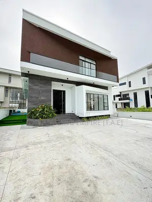 5bdrm Duplex in Ikota for sale
