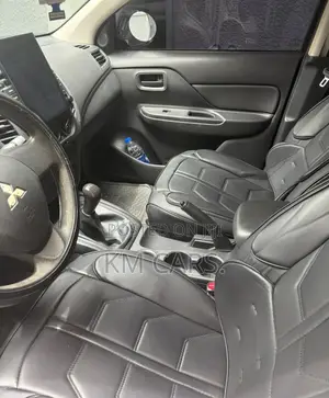 Mitsubishi L200 2020 White
