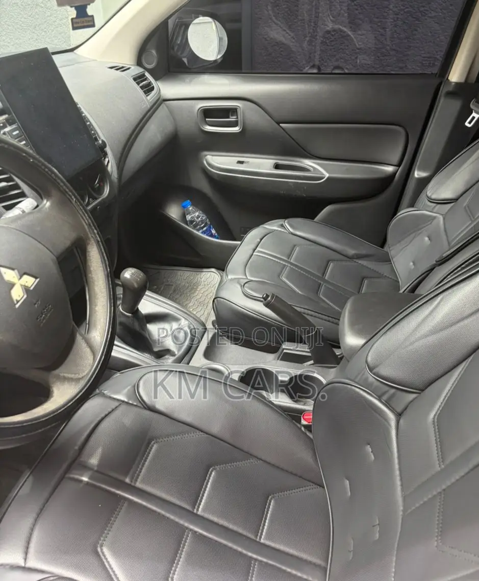 Mitsubishi L200 2020 White
