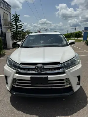 Toyota Highlander Limited 4x4 V6 (3.5L 6cyl 8A) 2018 White
