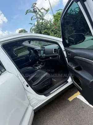 Toyota Highlander Limited 4x4 V6 (3.5L 6cyl 8A) 2018 White