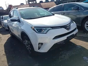 Toyota RAV4 LE 4dr SUV AWD (2.5L 4cyl 6A) 2015 White