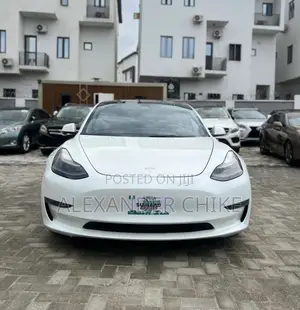 Tesla Model 3 75D kWh Long Range 2022 White