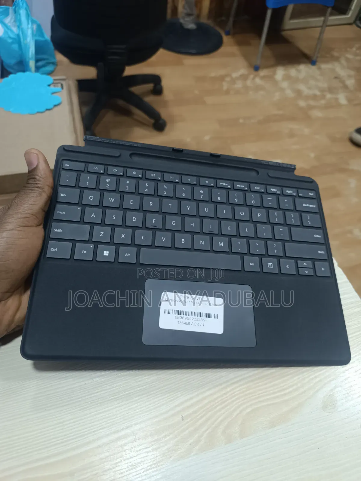 Surface Pro Detachable Keyboard Model 1864 Magnetic Type Cover