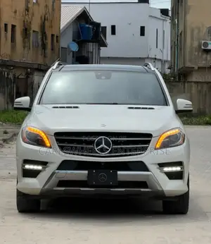 Mercedes-Benz M Class ML400 4MATIC 4dr SUV AWD (3.0L 6cyl Turbo 7A)
