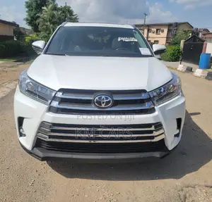 Toyota Highlander Limited 2019 White