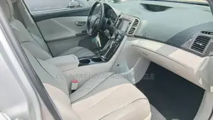 Toyota Venza Limited 2014 Silver