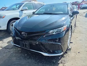 Toyota Camry SE (2.5L 4cyl 8A) 2019 Black
