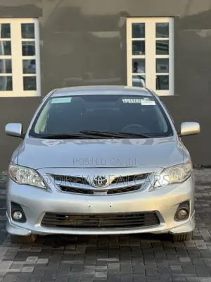 Toyota Corolla S Special Edition 4dr Sedan (1.8L 4cyl 4A) 2013 Silver
