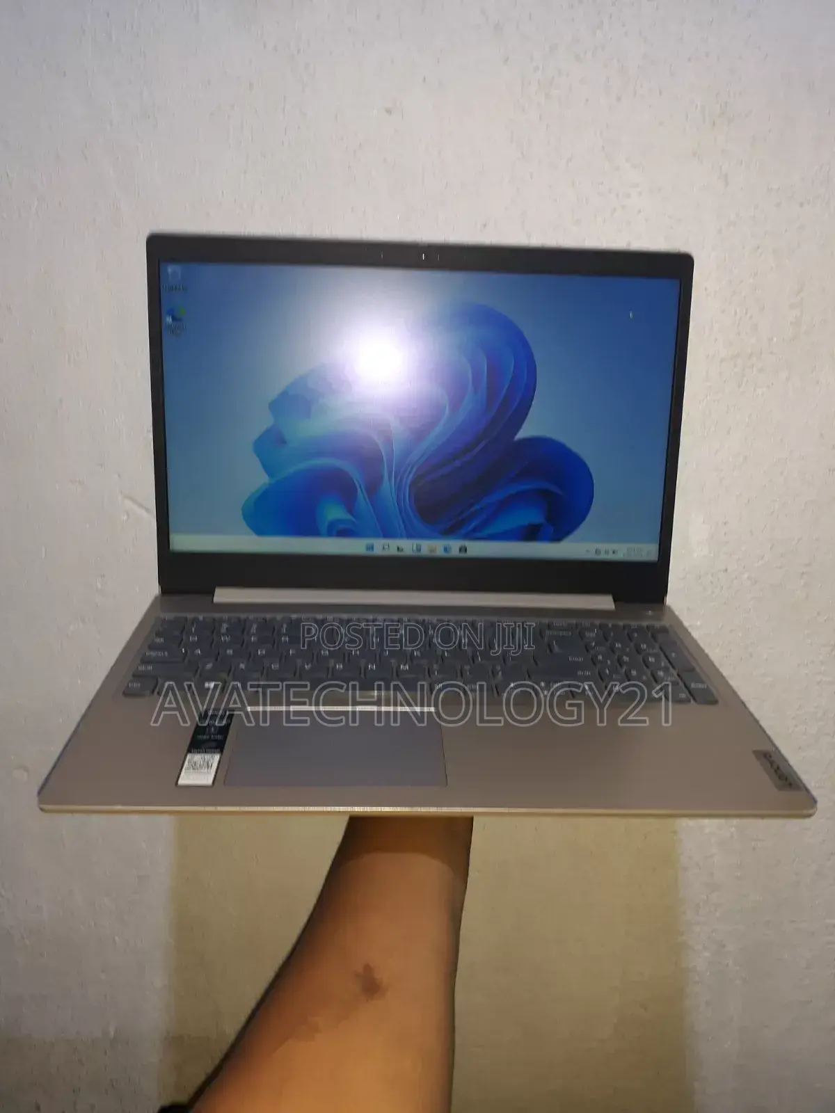 Laptop Lenovo Ideapad 3 4GB Intel Core i3 SSD 256GB