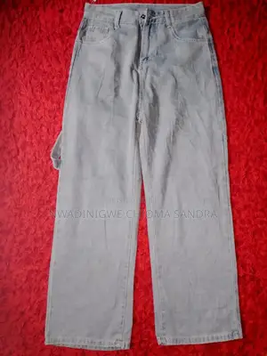 Stock Boyfriend Jeans