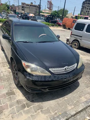 Toyota Camry LE 4dr Sedan (2.4L 4cyl 4A) 2004 Silver