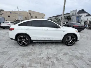 Mercedes-Benz GLE-Class AMG GLE 43 4MATIC 2017 White