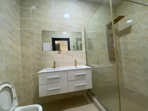 4bdrm Duplex in Harris Drive By Vgc for rent