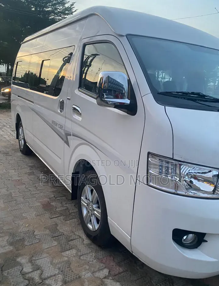 Foton View 2024 White