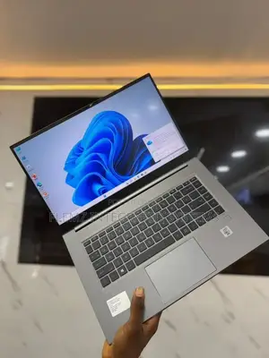 Laptop HP Zbook Studio G7 16GB Intel Core i7 SSD 512GB