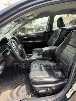 Toyota Camry XLE 4dr Sedan (2.5L 4cyl 6A) 2017 Blue
