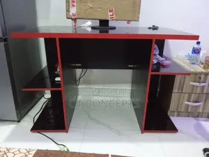 Mordern Working Table