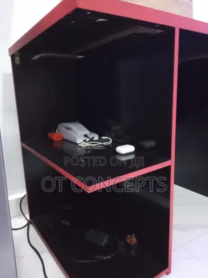 Mordern Working Table