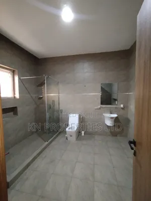 5bdrm Duplex in Guzape Main for rent