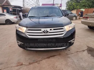 Toyota Highlander 2012 Black